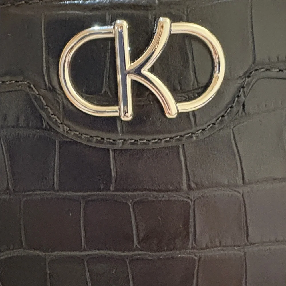 NWT Kate Spade navy Satchel.‎